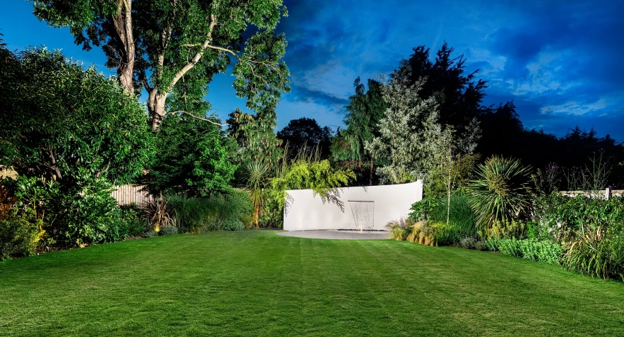 Ovate garden image 2