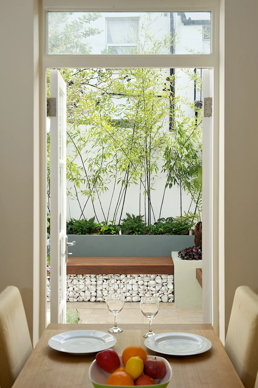 Pocket Oasis garden image 2