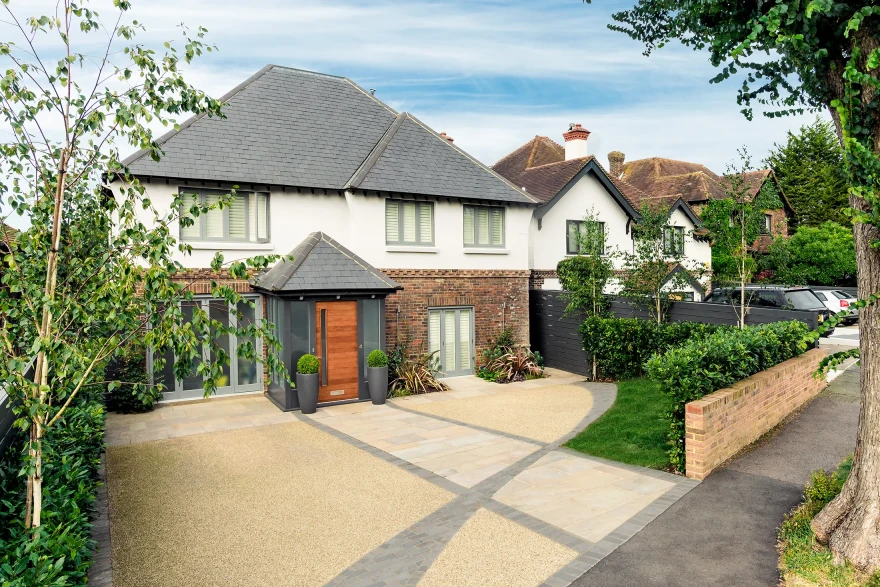 Fluent Approach garden image 2
