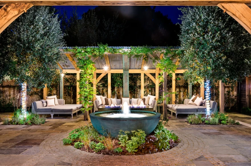 Courtyard For The Senses garden image 2