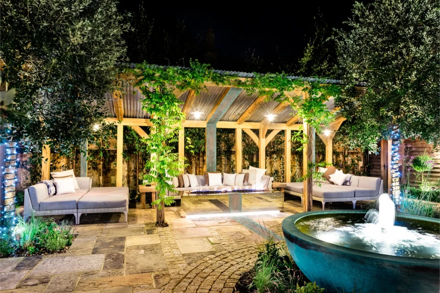 Courtyard For The Senses garden image 4