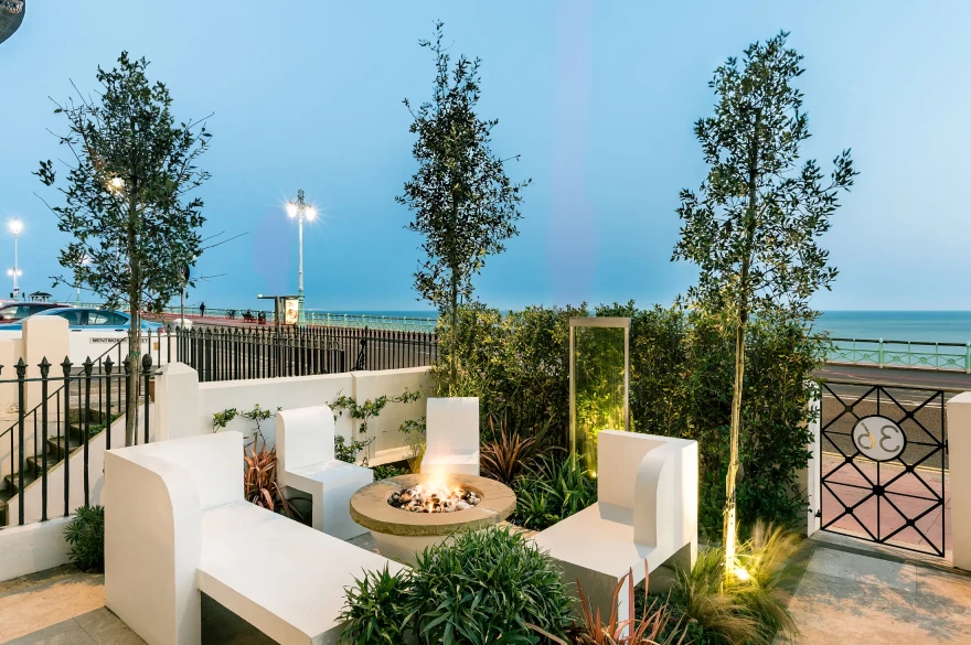 Coastal Chic garden image 1