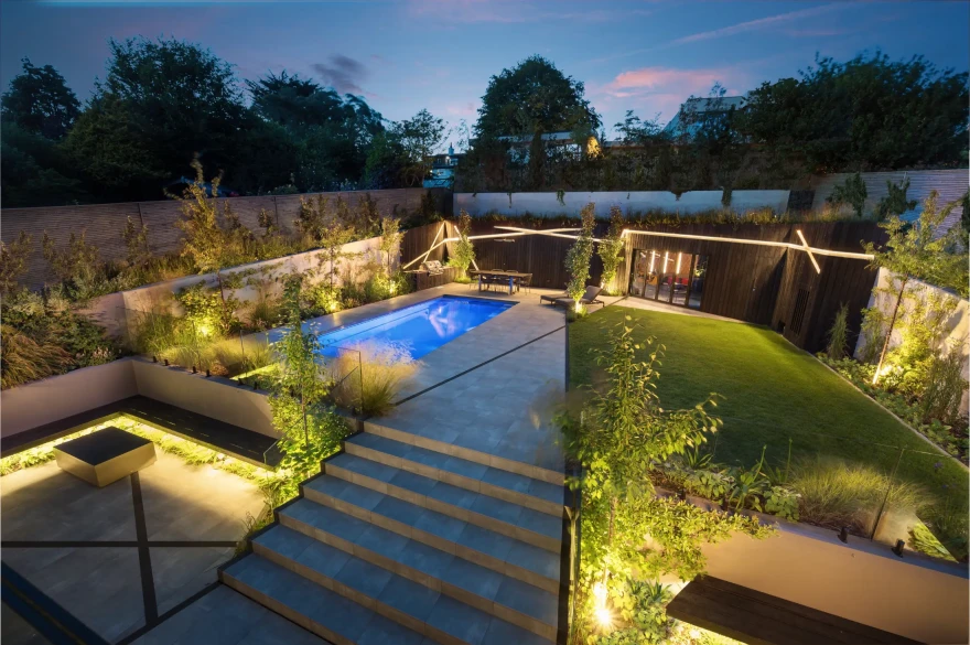 Intersecting Escape garden image 1