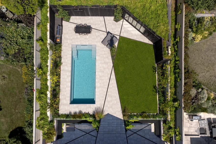 Intersecting Escape garden image 6