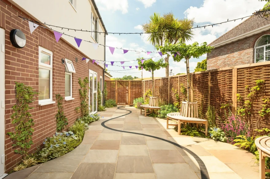 Place Farm Courtyard garden image 2